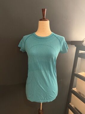 lululemon athletica Teal swiftly tech Short Sleeve Performance Tee